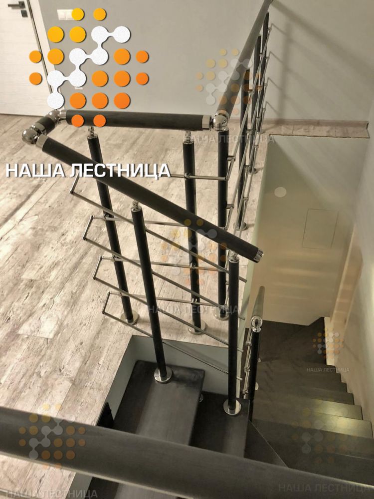 Фото лестница на металлическом каркасе серии гранж - вид 4