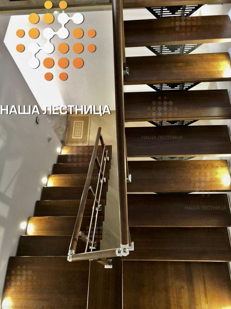 Фото стильная лестница для загородного дома серии "волна" - вид 5