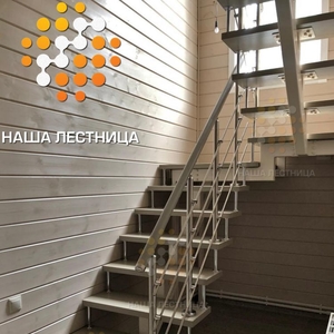 Лестница на 2 этаж с площадкой 180 градусов, серия ГРАНЖ-2