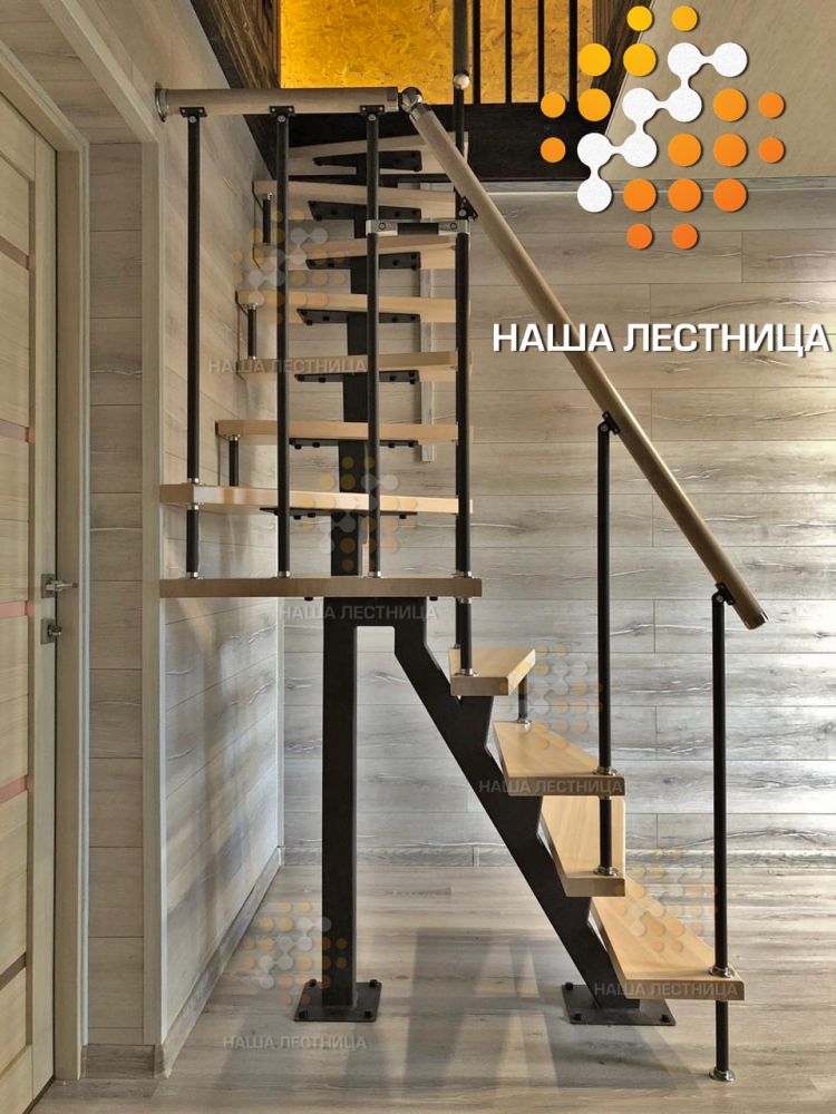 Фото лестница с гусиным шагом на металлическом каркасе гранж - вид 6