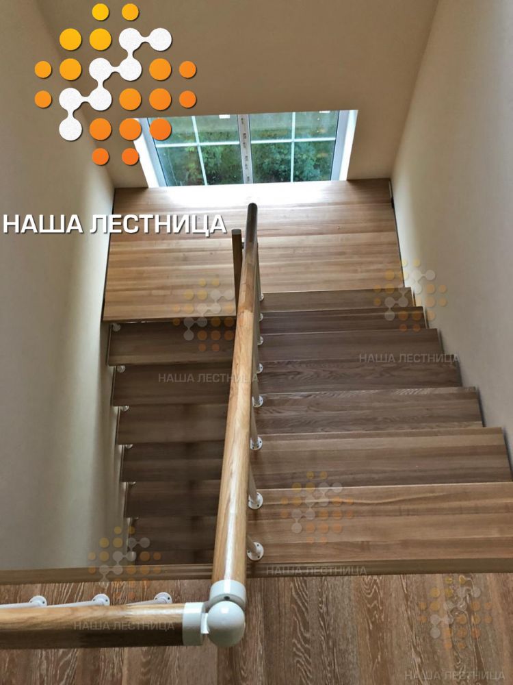 Фото две модульные лестницы для дома с поворотом на 180 - вид 7