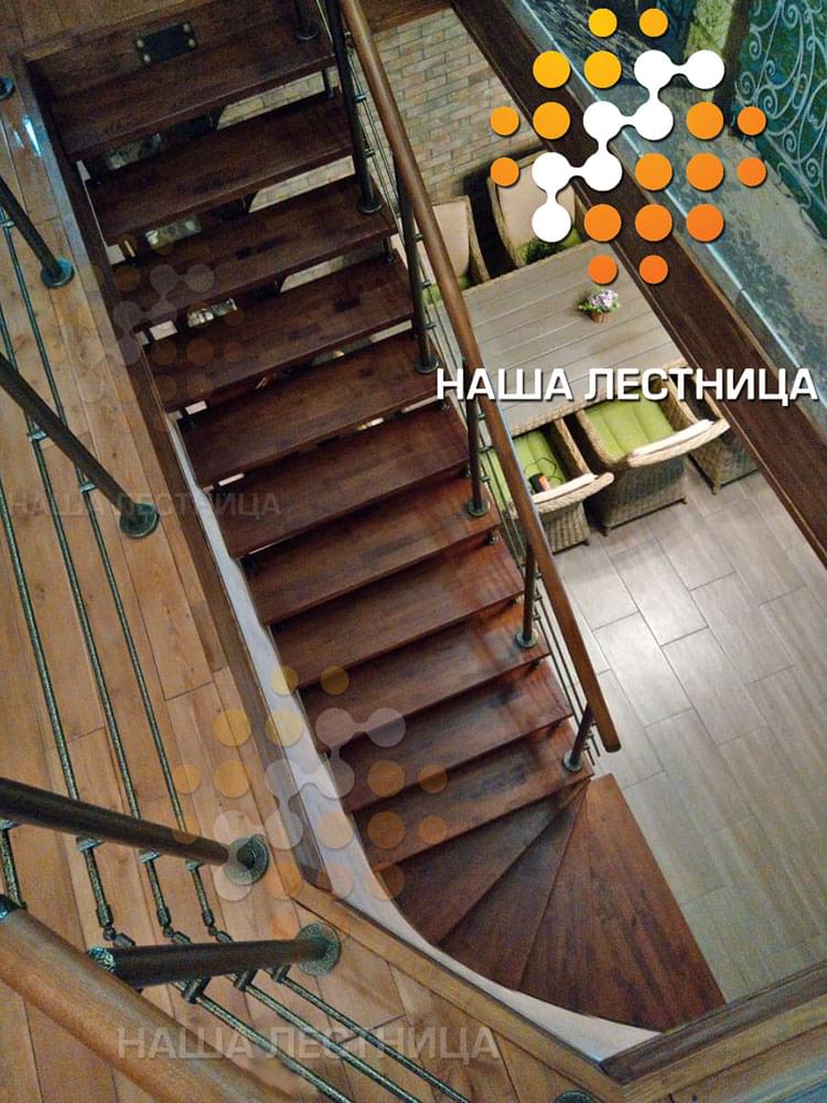 Фото лестница для дома на монокосоуре суперлайт - вид 3