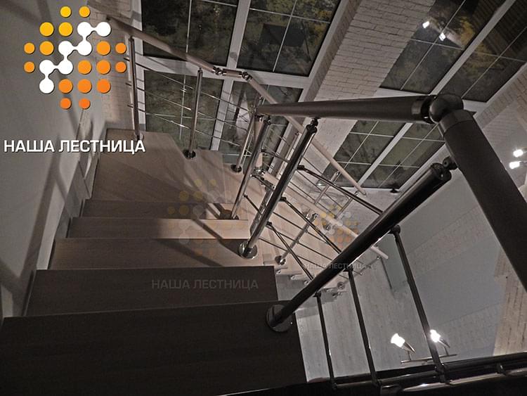 Фото модульная лестница в коттедж на второй этаж с г-поворотом - вид 4