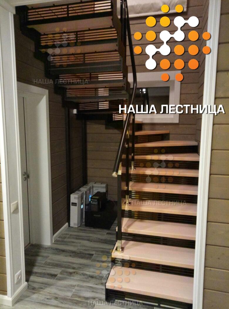Фото лестница в дом со стеклянным ограждением серии - вид 1