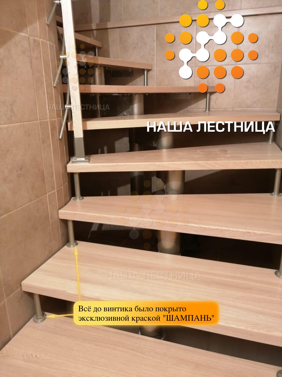Фото лестница на цокольный этаж с поворотом на 90 градусов - вид 2