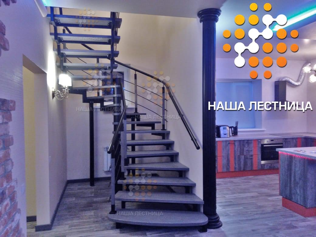 Фото комбинированная лестница на стерео-косоуре с интегрированной винтовой лестницей derstahl - вид 1