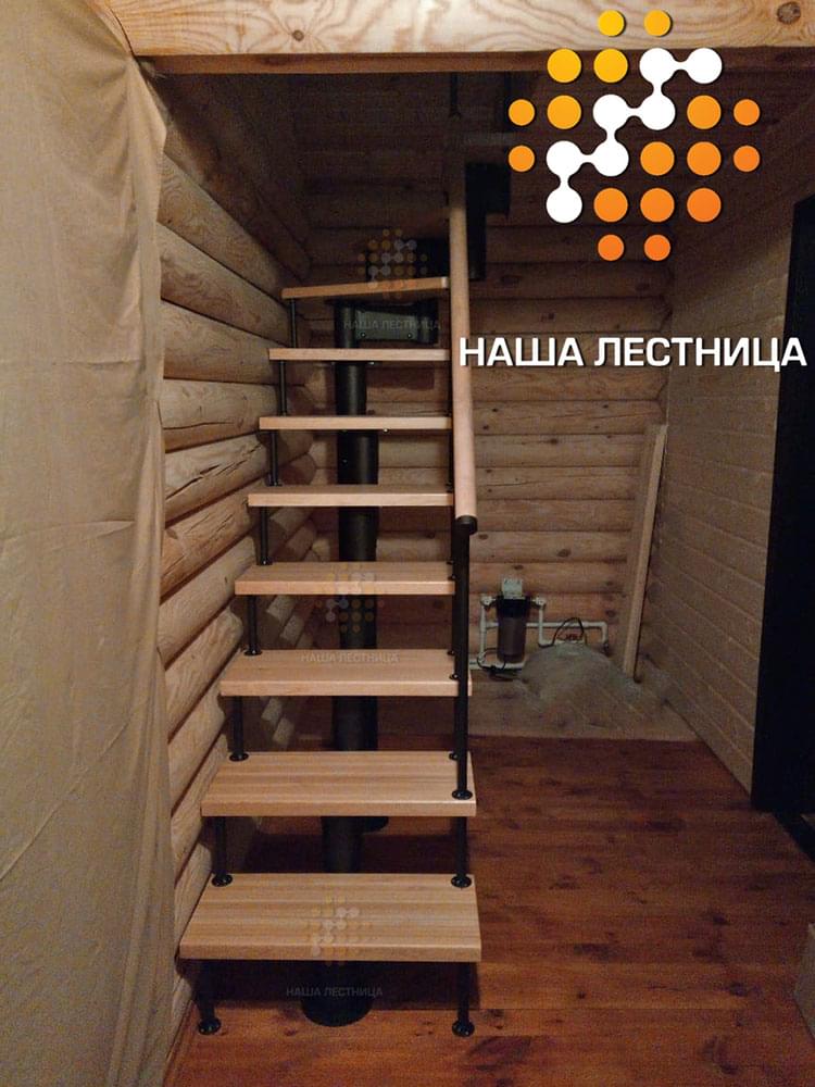 Фото модульная лестница с поворотом на 90 градусов в деревянный дом - вид 2