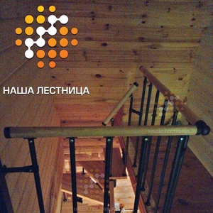 Модульная лестница с поворотом на 90 градусов в деревянный дом-2