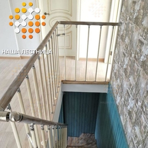 Модульная лестница в дом с поворотом на 90 градусов