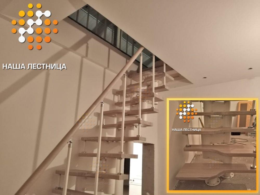 Фото модульная лестница с гусиным шагом и поворотной площадкой на 90 - вид 1