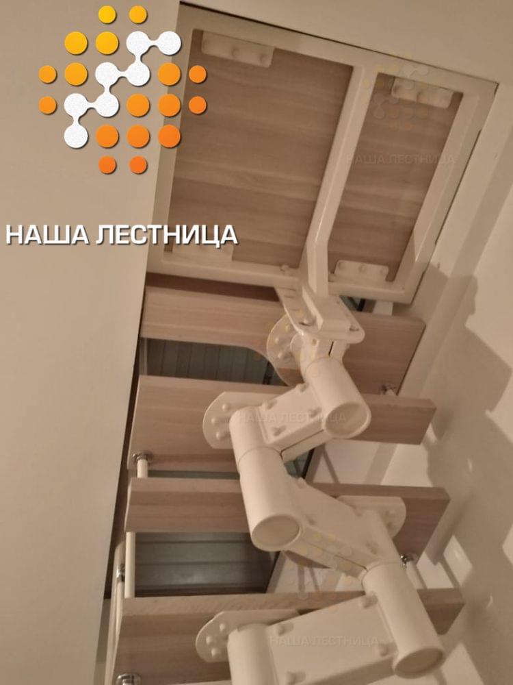 Фото модульная лестница с гусиным шагом и поворотной площадкой на 90 - вид 2