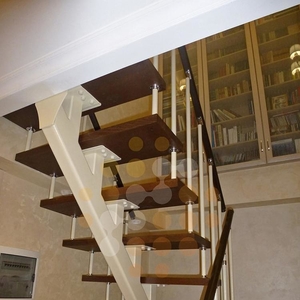 Лестница в доме на второй этаж-2