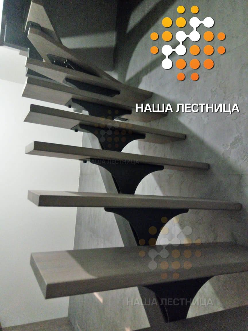 Фото лестница на монокосоуре суперлайт с пристенными креплениями - вид 7