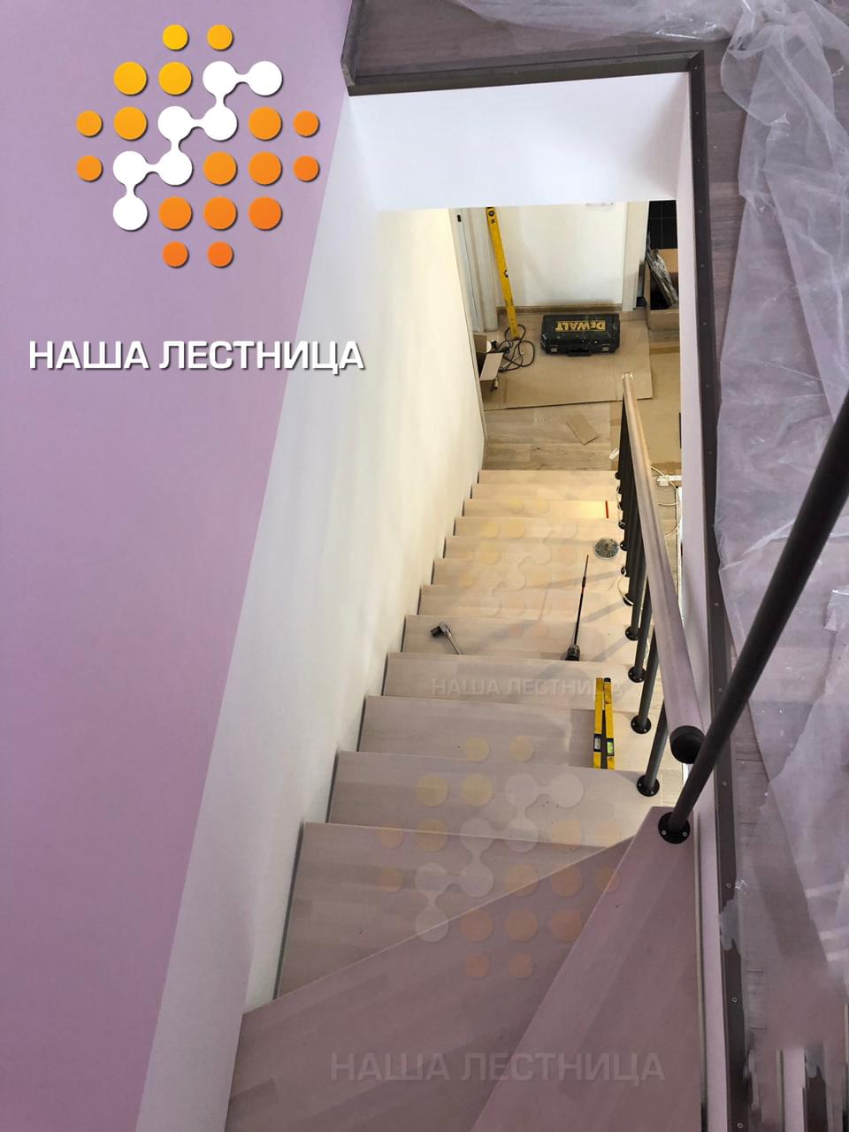 Фото модульная лестница в дом с п-поворотом - вид 5