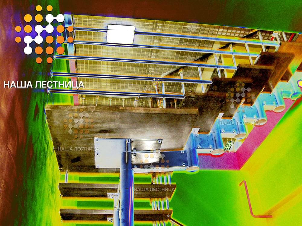 Фото модульная лестница произвольной формы в фитнесклуб - вид 5