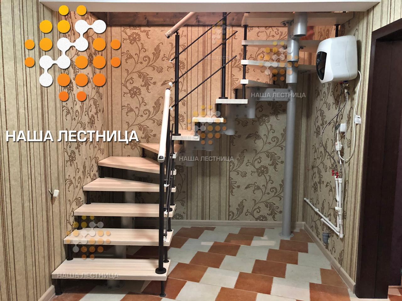 Фото модульная лестница в дом с поворотом на 180 градусов - вид 1
