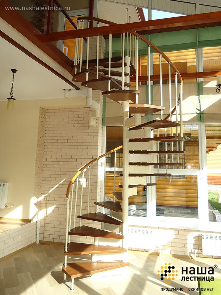 Фото проекты лестницы на второй этаж в частном доме - вид 3