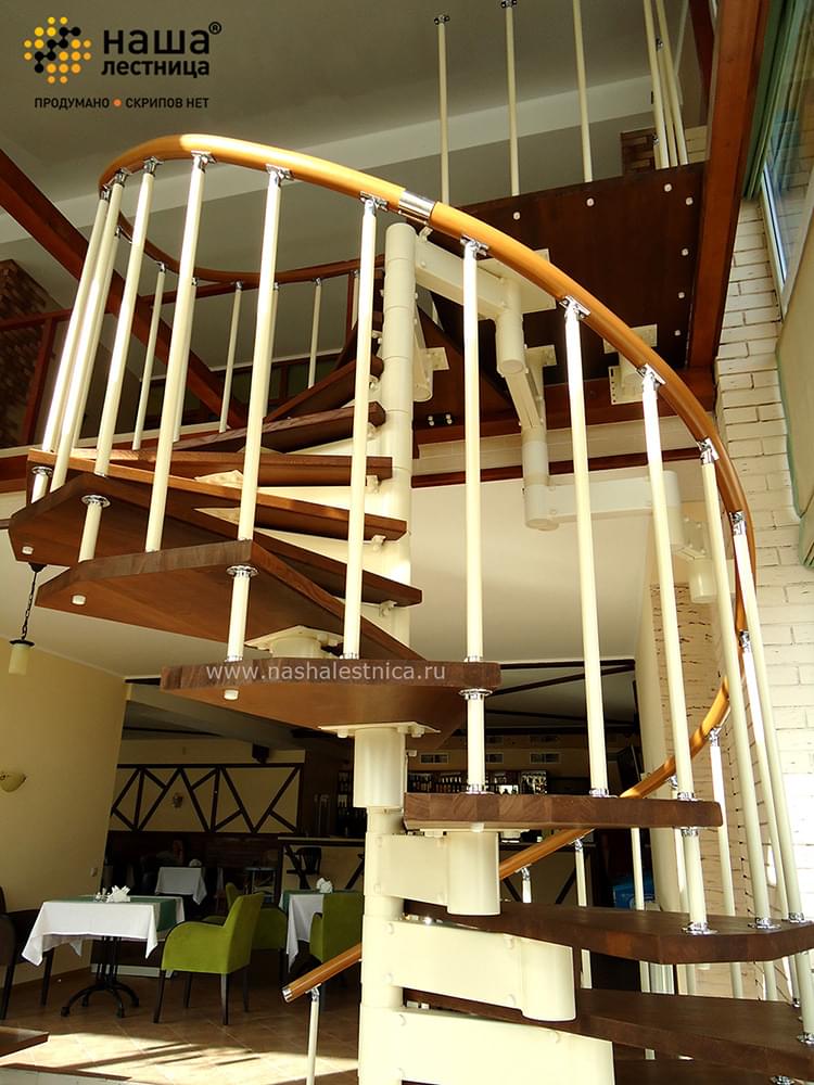 Фото проекты лестницы на второй этаж в частном доме - вид 4