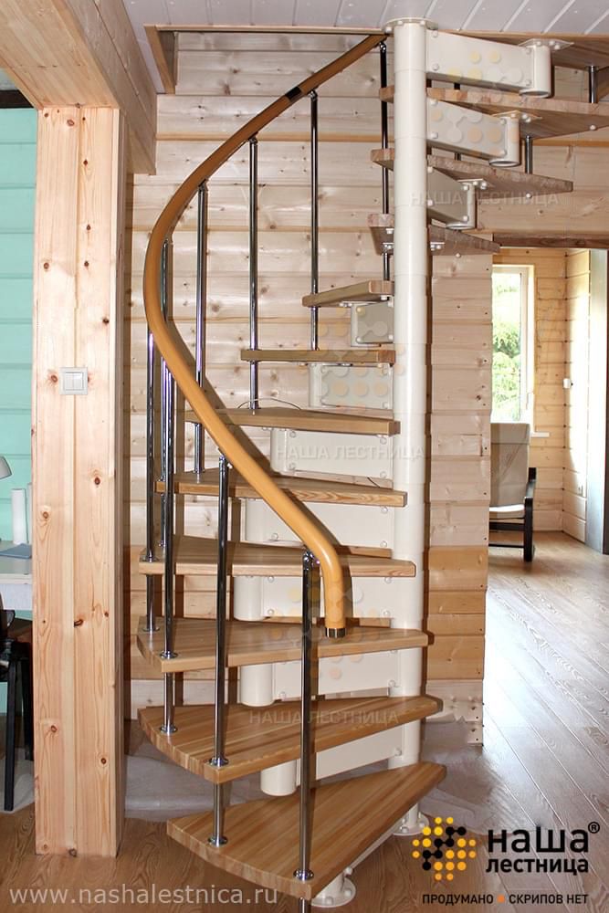 Фото лестница в летний дом - вид 2