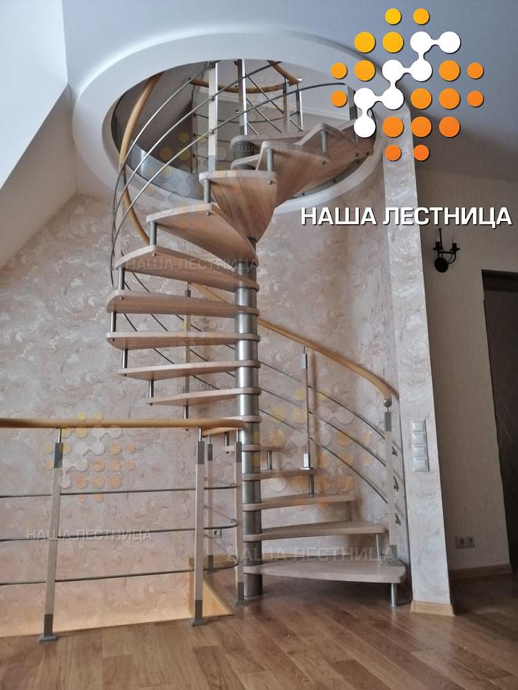 Фото винтовая лестница на заказ серии derstahl - вид 1