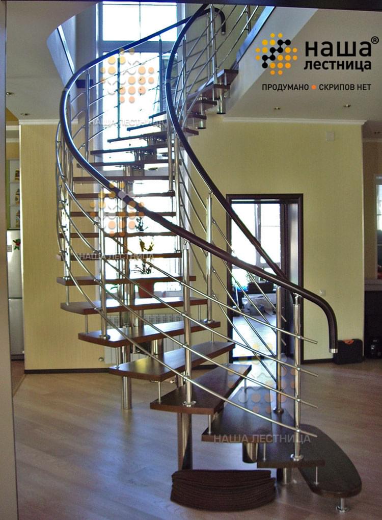 Фото спиральная лестница в дом из нержавеющих модулей - вид 3