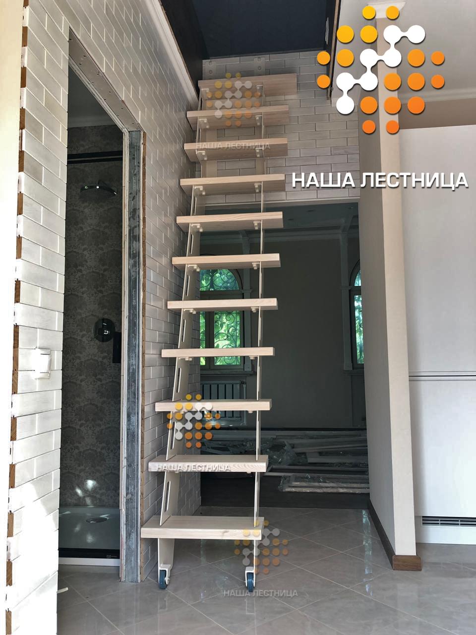 Фото чердачная лестница в дом - вид 1