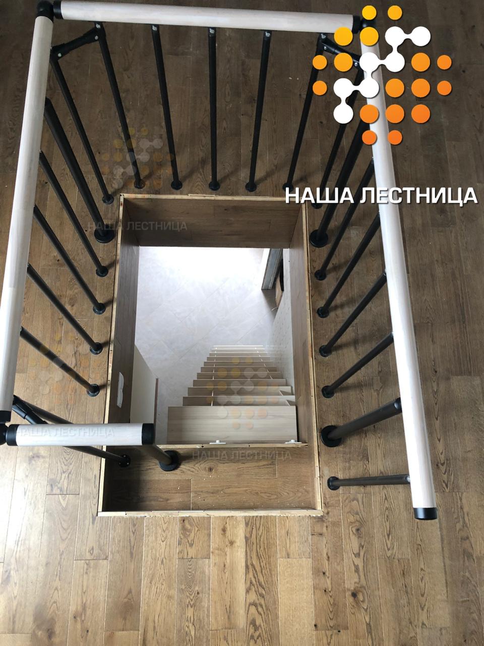 Фото чердачная лестница в дом - вид 2