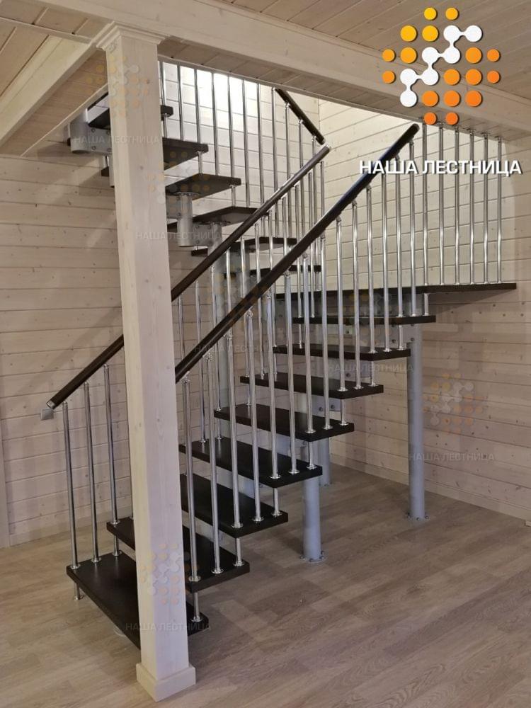 Фото модульная лестница в дом с п-поворотом в идеальной комплектации - вид 6