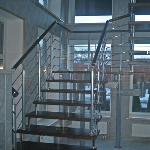 Модульная лестница с площадкой на 180 градусов