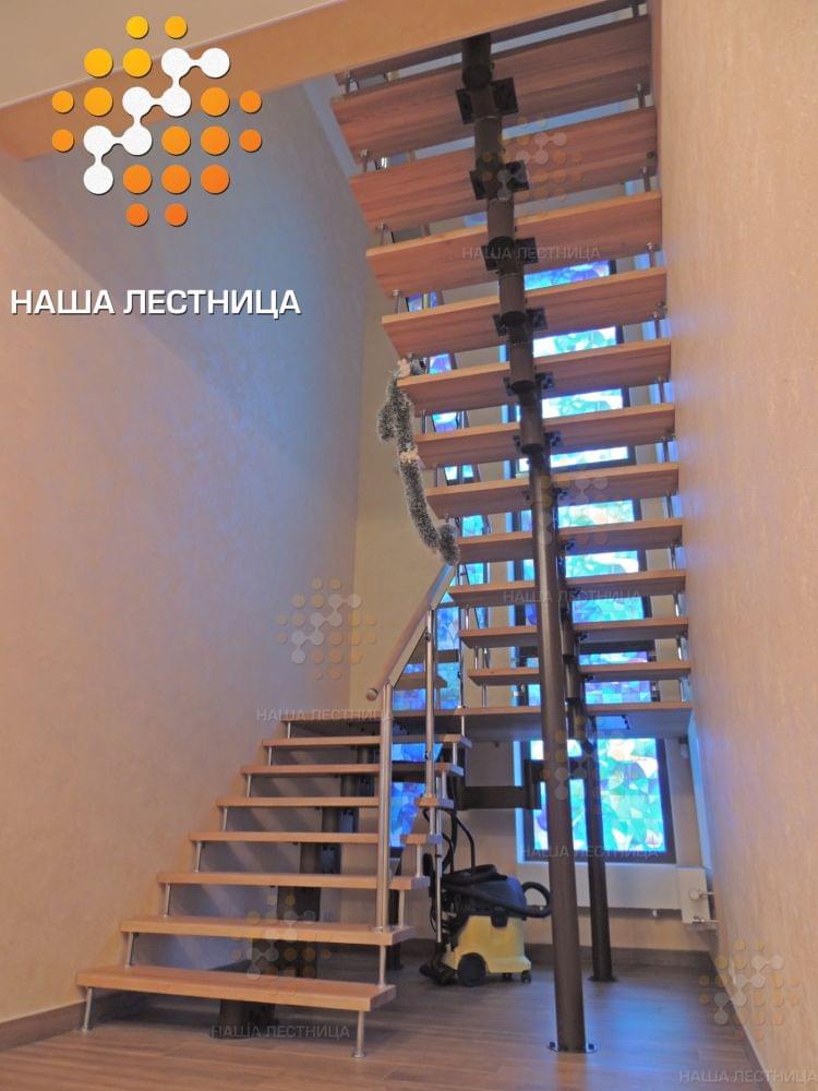 Фото модульная лестница с п-поворотом и стеклянным ограждением - вид 4