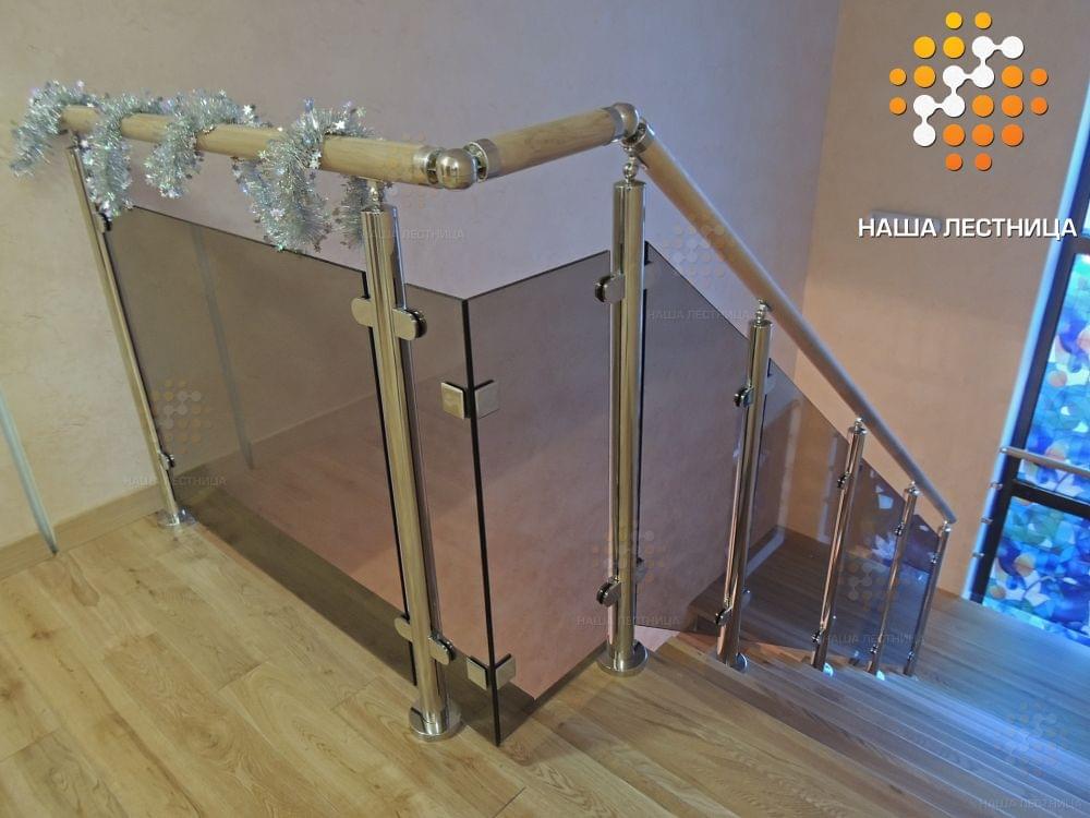 Фото модульная лестница с п-поворотом и стеклянным ограждением - вид 7