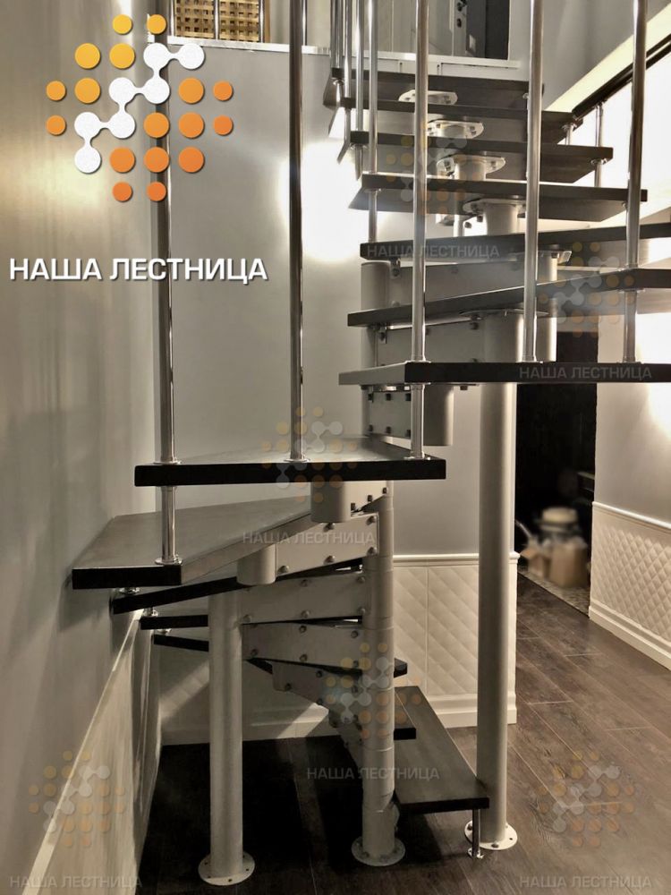 Фото комбинированная модульная лестница в дом - вид 4