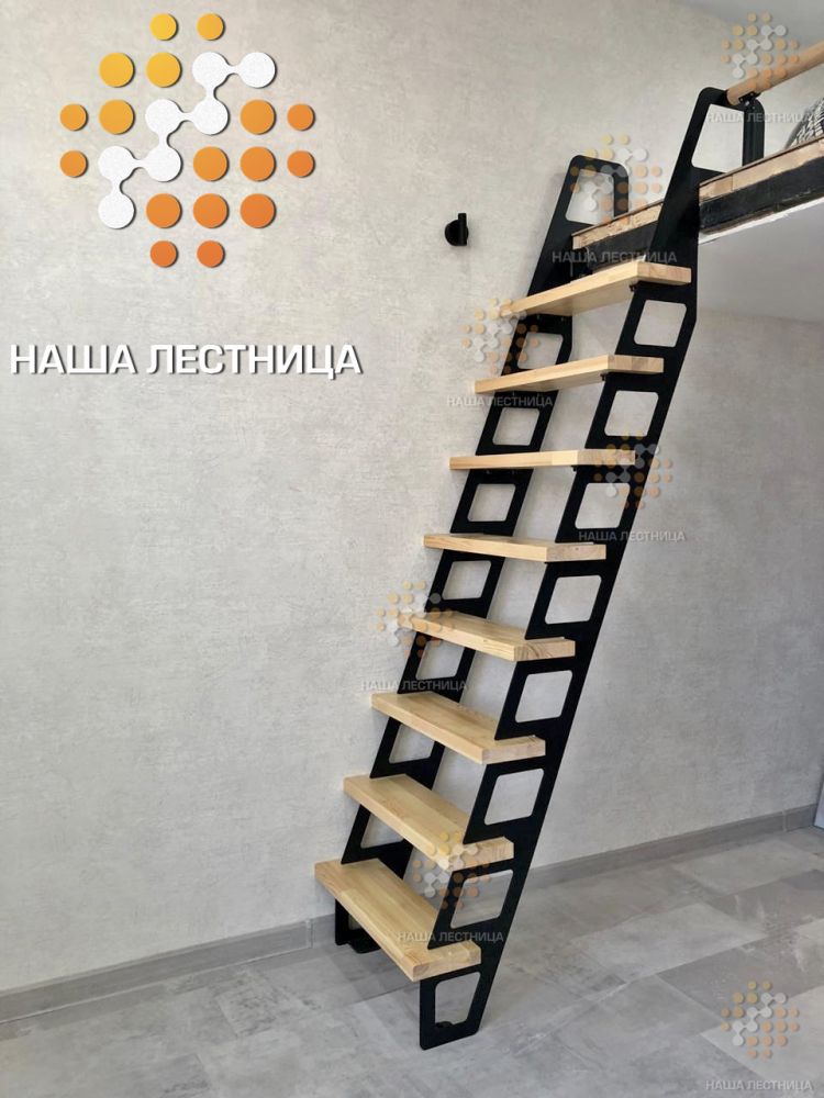 Фото недорогая лестница на антресольный этаж - вид 1