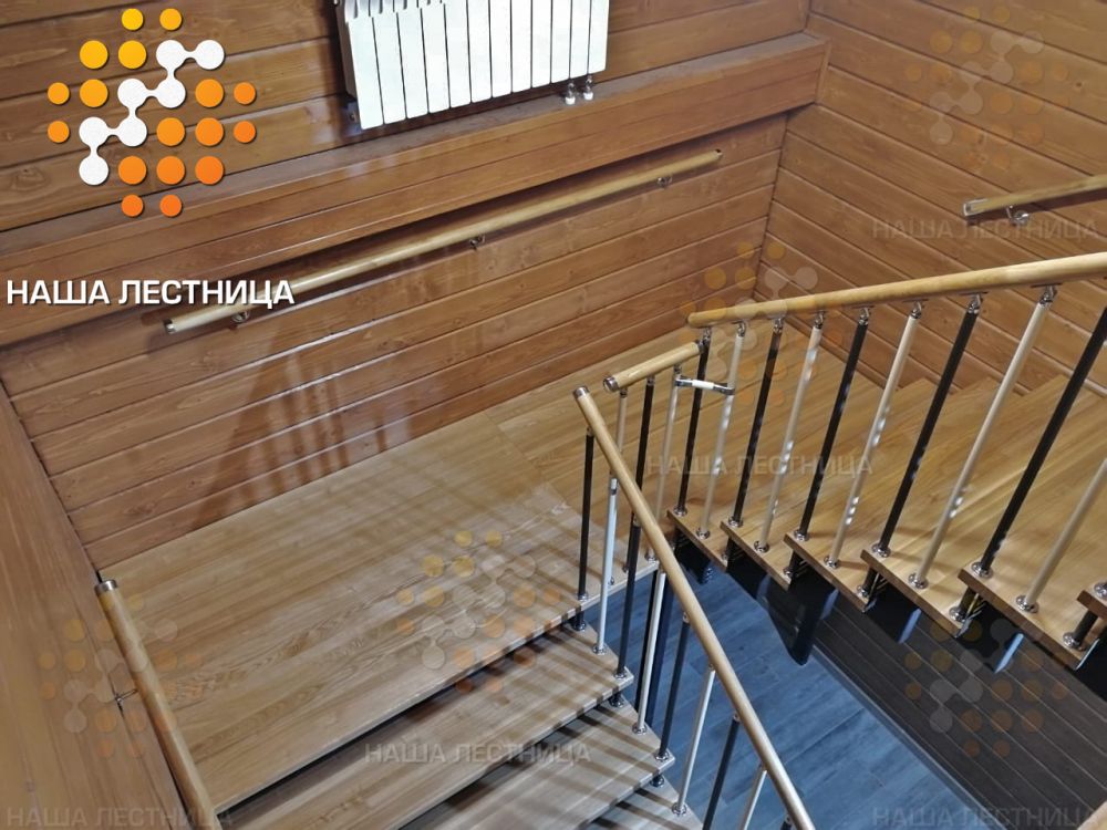 Фото сверхмощная лестница на металлическом тройном каркасе в дом - вид 3