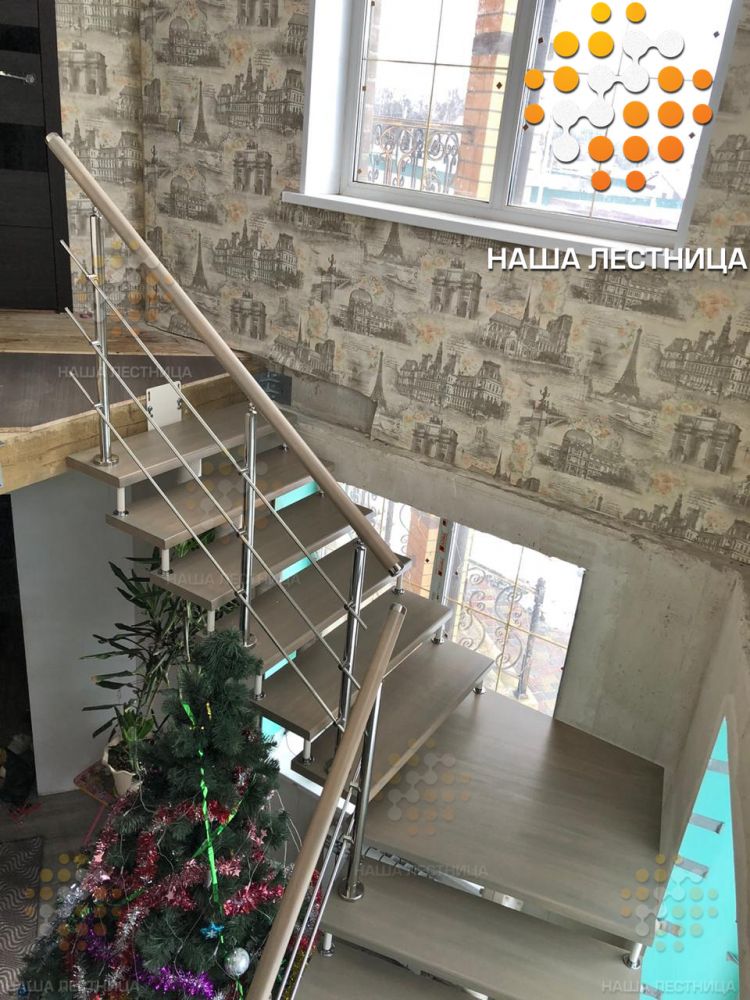 Фото модульная лестница в дом с двумя поворотами - вид 4