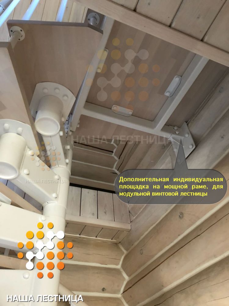 Фото модульная винтовая лестница на мансардный этаж - вид 2