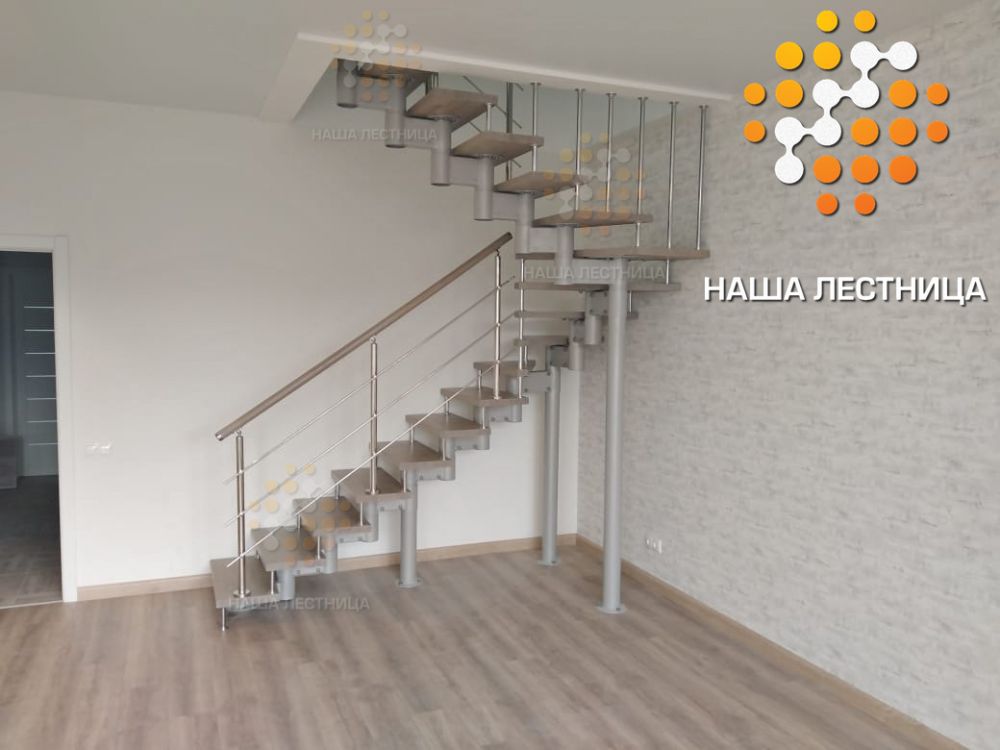 Фото модульная лестница для дома с поворотом на 180 градусов - вид 1