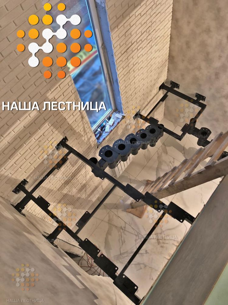Фото модульная лестница на второй этаж без опорных столбов на 180 градусов - вид 15