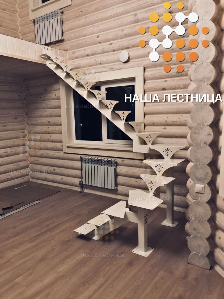 Фото лестница на металлическом каркасе для дома, серия суперлайт - вид 1