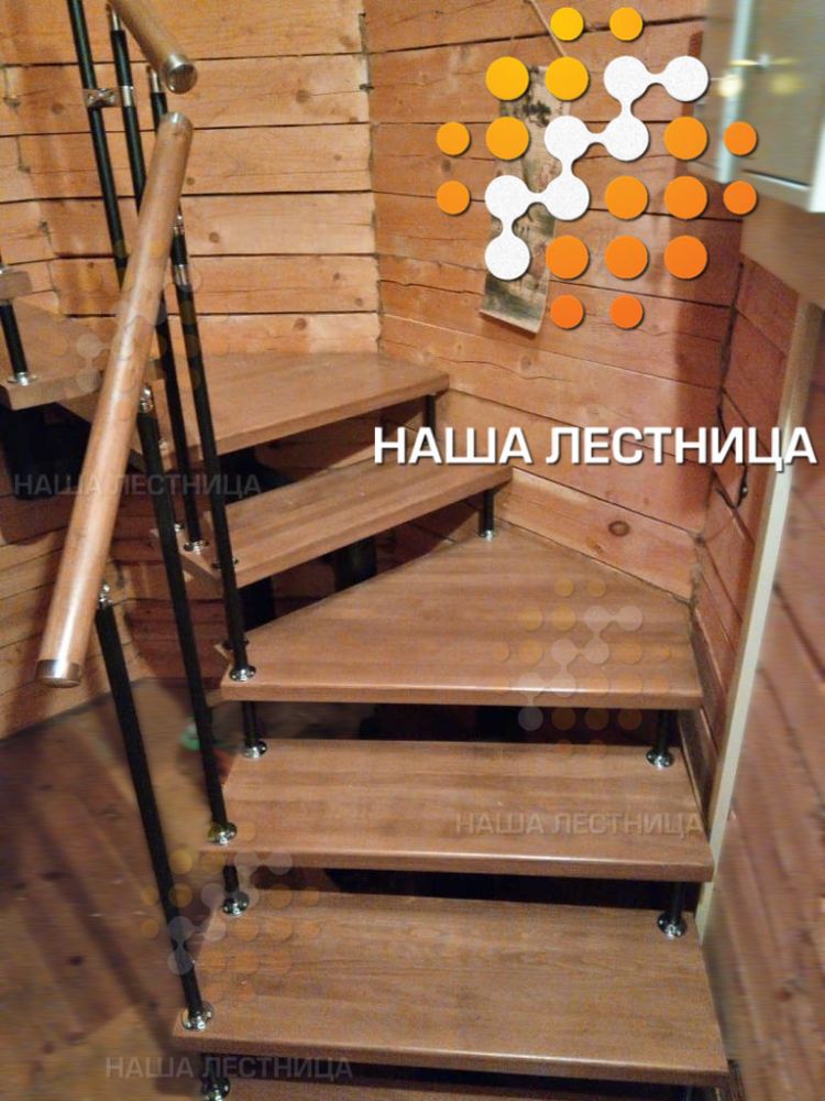 Фото лестница в эркере - вид 4