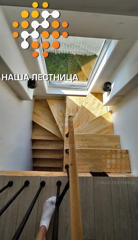 Фото недорогая модульная лестница в дом, поворот на 180 - вид 2