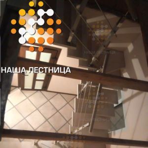 Лестница на второй этаж в частном доме, серия ЛАЙТ-2
