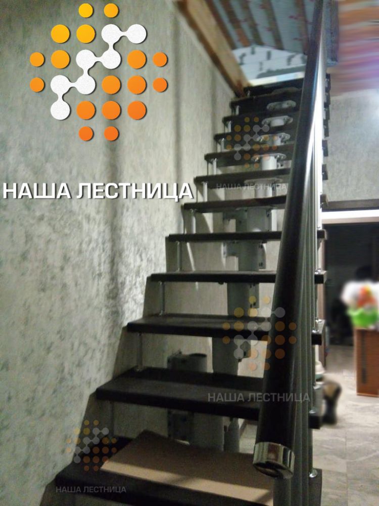Фото маршевая лестница на 2 этаж на модульном каркасе - вид 3
