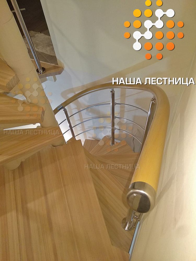 Фото сложная винтовая лестница на 2 этажа с площадками - вид 9