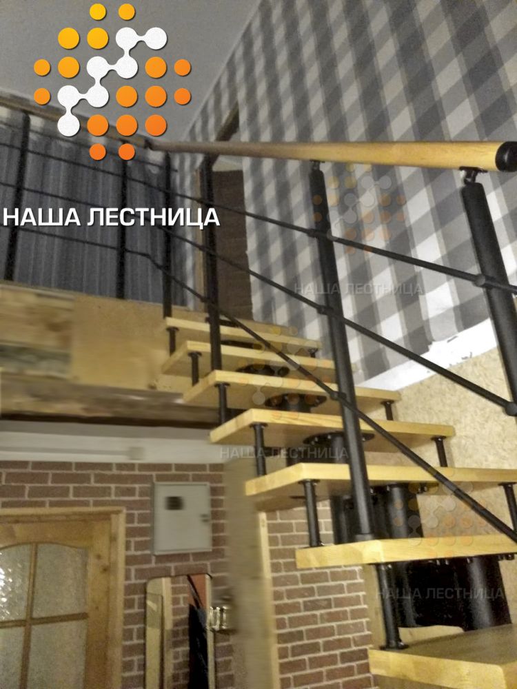 Фото модульная лестница на второй этаж с поворотом 180 - вид 3