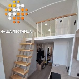Лестница в квартире студии-2