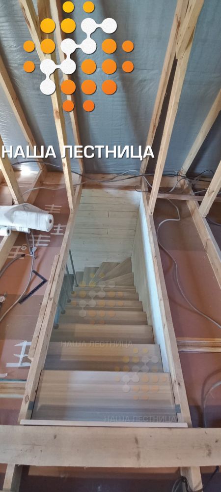 Фото недорогая лестница на второй этаж, поворот 90 - вид 3
