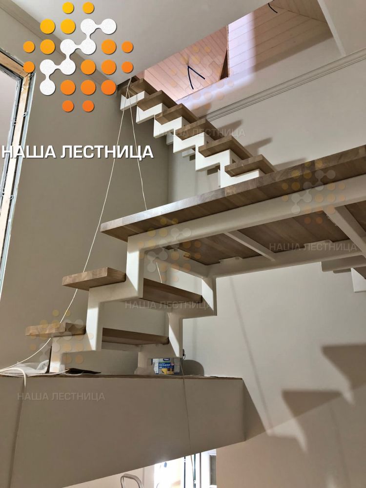 Фото лестница на третий этаж, серия "лаунж" - вид 1