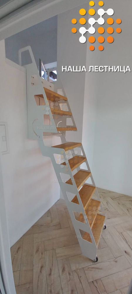 Фото откатная лестница на антресоль - вид 1