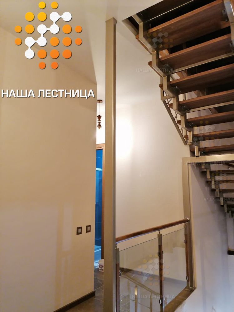Фото лестница на мансардный этаж, серия лаунж - вид 4